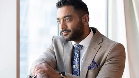 القبض على الفنان أحمد فلوكس لحيازة المخدرات! مشاجرة داخل الفندق وحبسه 4 ايام