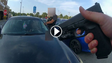 فيديو صادم: الشرطة الأمريكية تطلق النار على امرأة سوداء حامل.. فتقتلها وجنينها