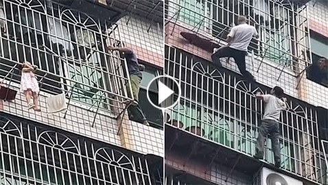 فيديو يحبس الأنفاس: فتاة معلقة من عنقها على نافذة شقة بالطابق الخامس.. جيرانها أنقذوها