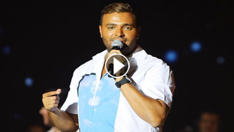 فيديو رامي صبري يبدع في غناء 