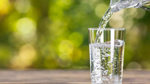 4 عادات صباحية صحية لتحسين الهضم