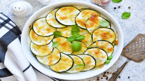 إليكم طريقة تحضير متبل الكوسا المقلي