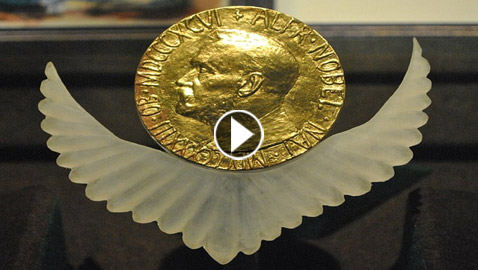 حروب وانقلابات وتوتر عالمي.. من سيفوز بجائزة نوبل للسلام هذا العام؟