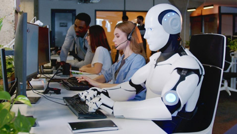 أخبار سيئة لموظفي خدمة العملاء! شركة تستغني عن فريقها مقابل روبوت دردشة