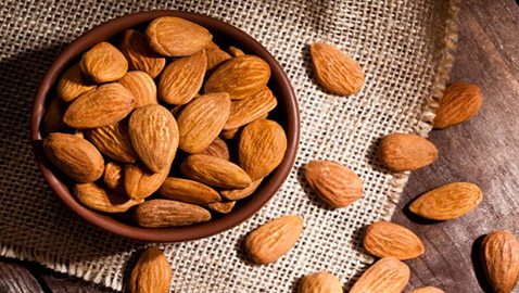 7 آثار جانبية لتناول اللوز بكثرة.. تعرفوا إليها