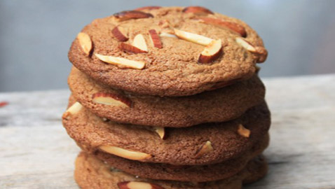 إليكم طريقة تحضير كوكيز الشوكولاتة بالسمسم الطيب