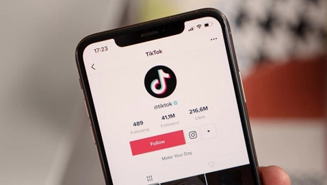 دعوى ضد تيك توك لاستخدام ميزات تصميم تجذب المستخدمين الصغار