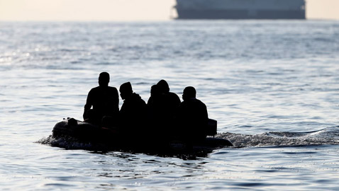 تقرير: جزر الكناري تشهد تدفقًا هائلًا للمهاجرين عبر البحر