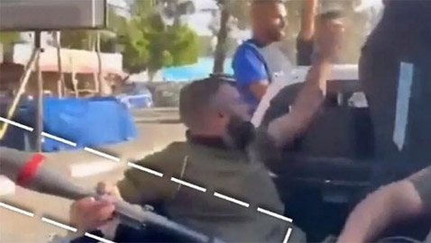 ما هي قصة القذائف بالشريط الأحمر؟!!