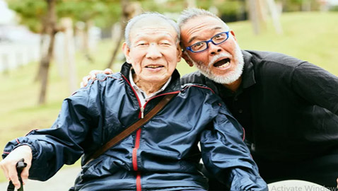 الدول العشر الأكثر شيخوخة في العالم