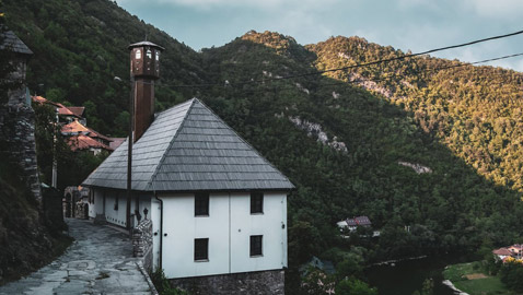 ما قصة مسجد 