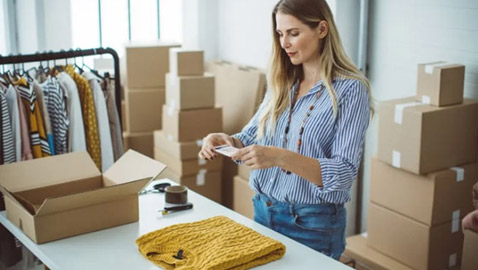 أفضل 9 مواقع بيع الملابس المستعملة على الإنترنت