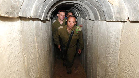 جنود إسرائيليون في قبضة حماس!! والصور تكشف الحقيقة