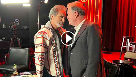 فيديو: باسم يوسف يلبس ألوان العلم الفلسطيني في مقابلة ثانية وجهاً لوجه مع بيرس مورغان  