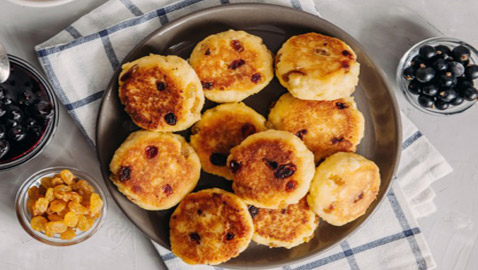 إليكم طريقة تحضير فطائر سريعة بدون فرن