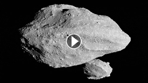 مفاجأة علمية.. مركبة فضائية ذهبت لتستكشف كويكبا فاكتشفت قمرا صغيرا