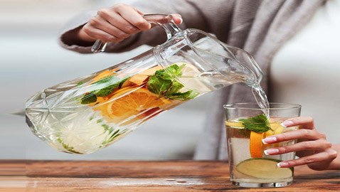 8 مشروبات طبيعية للتخلص من سموم الجسم