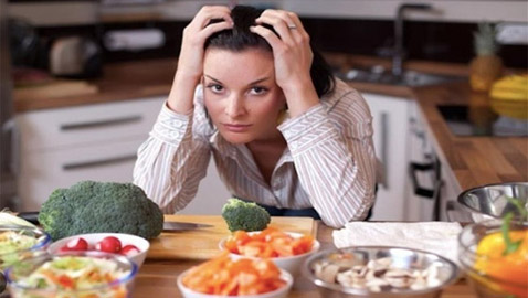 أفضل 10 أطعمة تساعد على خفض التوتر