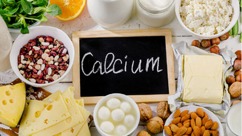 علامات خطيرة تؤكد نقص الكالسيوم في جسمك