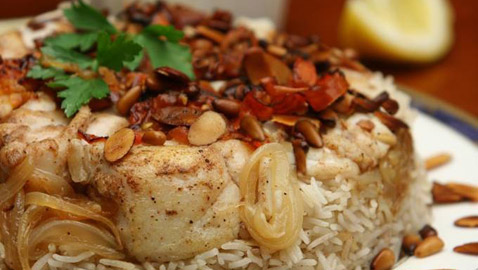 اليكم طريقة تحضير صـيـاديـة السـمك مـع صـلـصة البقدونس