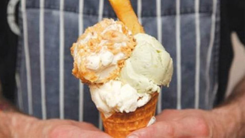 دجاج بالكاري.. وأغرب نكهات الآيس كريم في العالم
