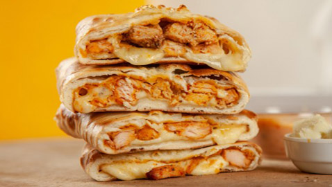 إليكم طريقة تحضير تكا ساندويش بالدجاج.. وصفة طيبة وخفيفة