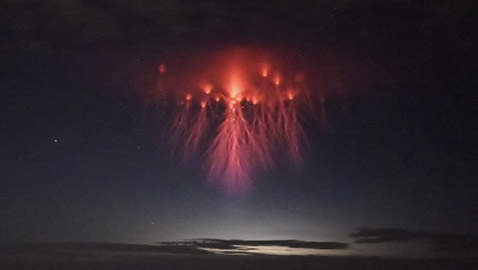 أوروغواي تشهد ظاهرة صواعق 