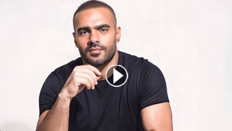 ‏فيديو: شاب يفاجئ حبيبته ويطلب يدها على المسرح في حفل جوزيف عطية