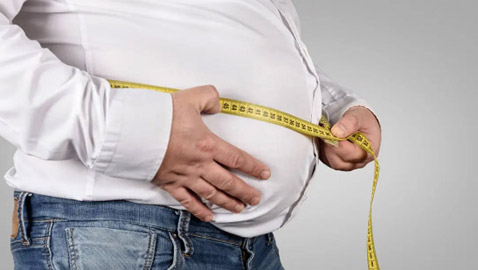 يزيد حجم الكرش بدلا من إنقاصه.. تجنبوا هذا النظام الغذائي