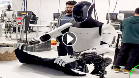 فيديو: روبوت الملياردير (إيلون ماسك) يطوي الملابس