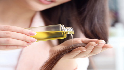 زيت إكليل الجبل.. علاج الأجداد لتطويل الشعر بشكل أسرع وأكثر سمكا
