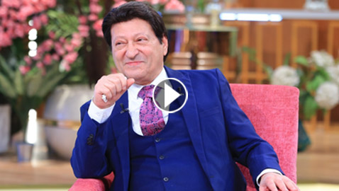 محمد الحلو: عبد الوهاب طردني لأني عطست! وعائلتي عندها لدغ في 28 حرف!