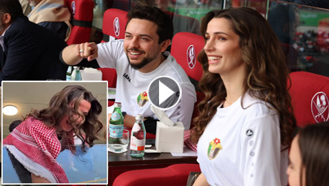 تصرف مشجعات عند رؤية الأميرة رجوة بمباراة وردة فعلها عفوية تثير تفاعلا.. فيديو
