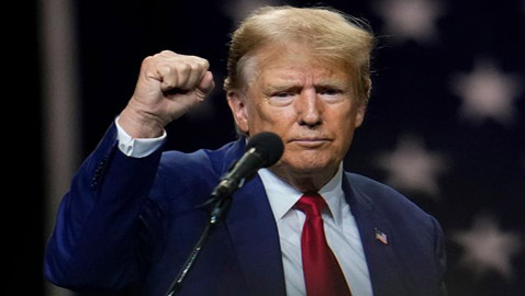 ترامب: أشجع روسيا لغزو دول الناتو والبيت الأبيض: تصريحات فاقدة للصواب!