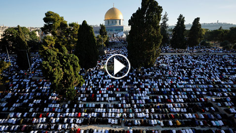 فيديو: 90 ألفا يؤدون صلاة التراويح في المسجد الأقصى.. ودعاء مؤثر لغزة