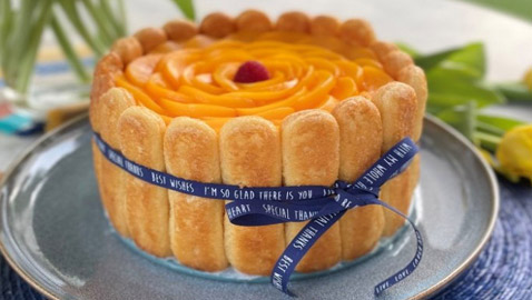 إليكم طريقة تحضير كعكة (حلى) شارلوت الفواكه اللذيذة