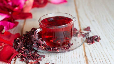 الكركديه رفيق المائدة الرمضانية.. إليك طريقة تحضيره