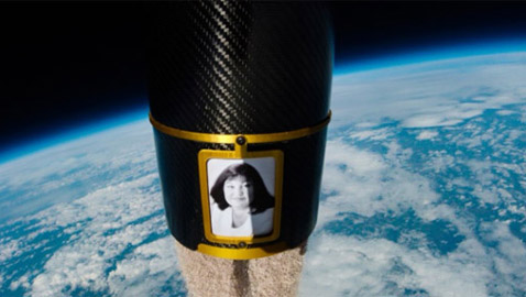 سيدة طلبت نثر رمادها ورماد قطتها على ارتفاع 30 كم في الجو بعد وفاتها.. المهمة تكلفت نحو 4 آلاف دولار