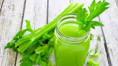 6 فوائد صحية لشرب عصير الكرفس في الصيف