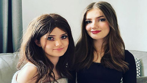 قصة نادرة لشقيقة توأم مصابة بالسرطان.. تعاني من نفس الأعراض والآلام رغم أنها بصحة جيدة!