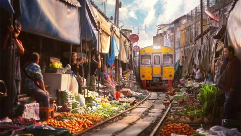 بالصور.. أغرب الأسواق ذات طبيعة فريدة وتصميم غريب