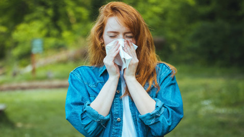 تعاني من الحساسية خلال فصل الربيع؟ إليك 5 أعشاب تساعد بالتقليل من أعراضها