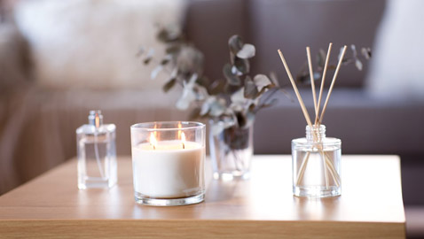 كيف تحافظين على رائحة شعركِ جذابةً.. صيفاً؟