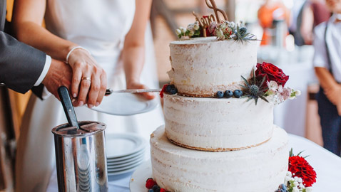 كيكة الزفاف في صيف 2024.. صيحات وأفكار مميزة