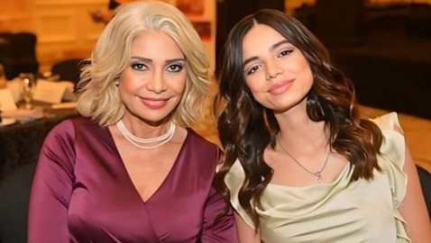 سوسن بدر تفاجئ الجميع بصورتها مع حفيدتها: نسخة منها والشبه محيّر
