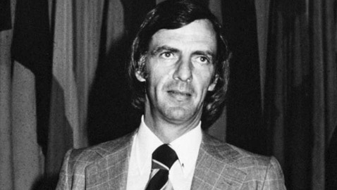 أهدى أول كأس عالم لبلاده.. وفاة مدرب الأرجنتين السابق مينوتي