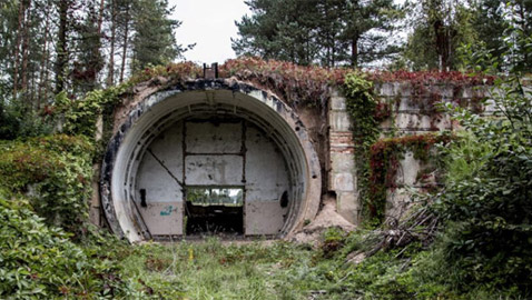 تصل تكلفة بعضها إلى 100 مليون دولار.. ماهي ملاجئ يوم القيامة التي يمتلكها عدد من مشاهير العالم؟