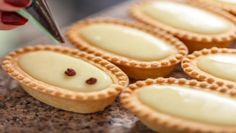 إليكم طريقة تحضير ميني تارت الجبنة لضيافة العيد