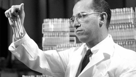 اختراعات خطيرة جربها العلماء على أنفسهم !