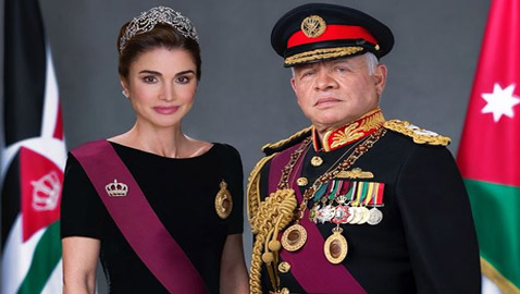 25 عاما على تتويج الملك عبدالله.. كيف اختارت الملكة رانيا إطلالتها لهذه المناسبة؟